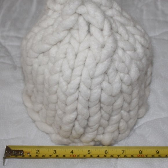 Eileen Fisher Renew Handknit Peruvian Alpaca Hat - Picture 5 of 7